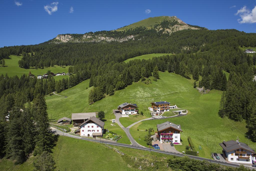 Apartments La Mana Santa Cristina Val Gardena Exterior foto